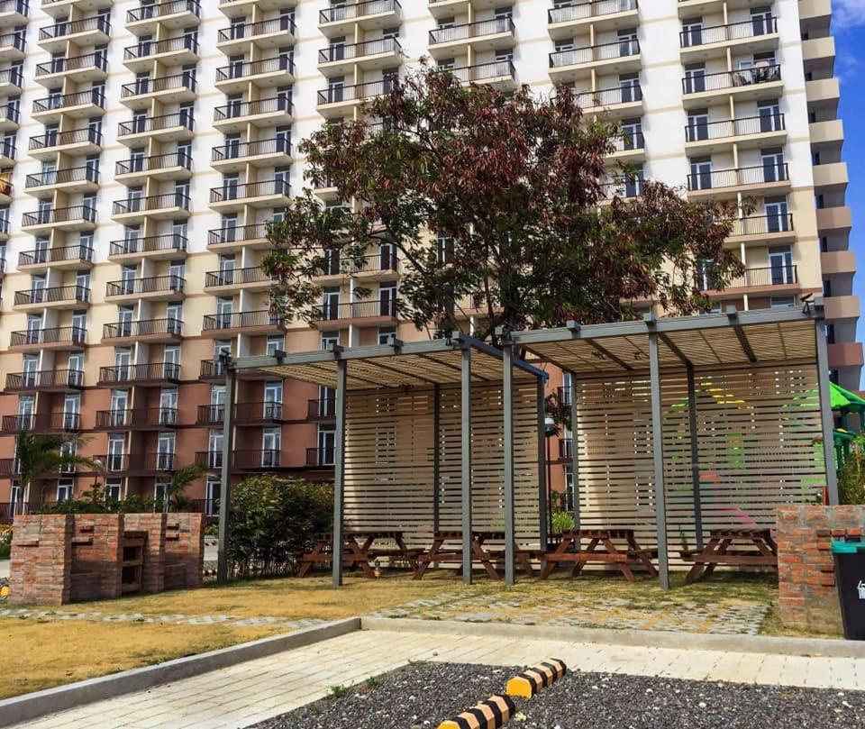 Saekyung Condominium 麦克坦 外观 照片